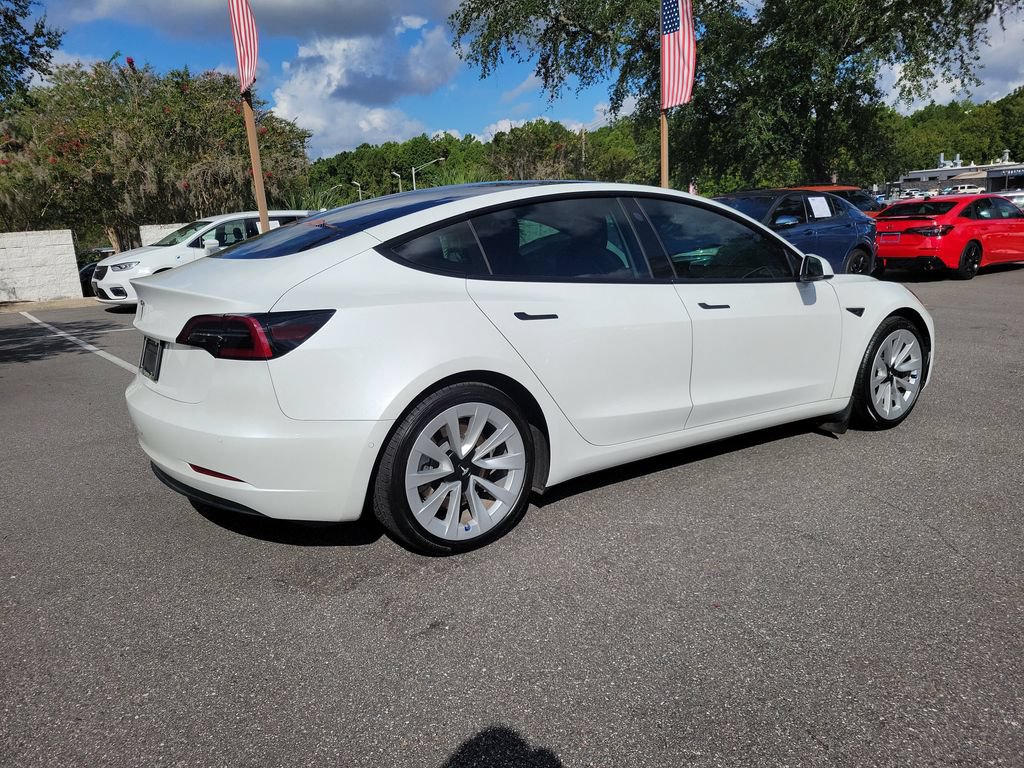 Used 2021 Tesla Model 3 Standard Range Plus RWD image 4