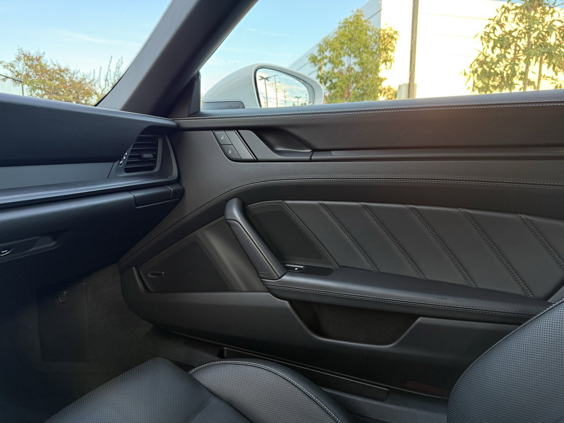 Used 2023 Porsche 911 Carrera GTS w/ Premium Package image 25