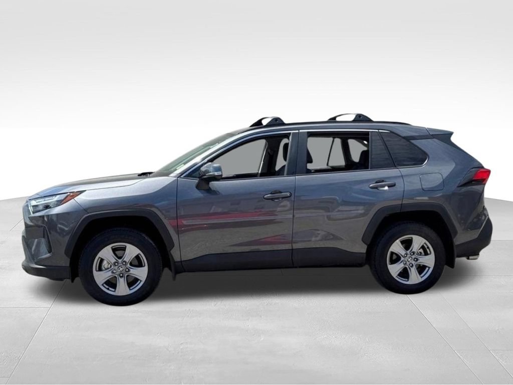 Used 2025 Toyota RAV4 XLE w/ Convenience Package AWD/4WD image 5