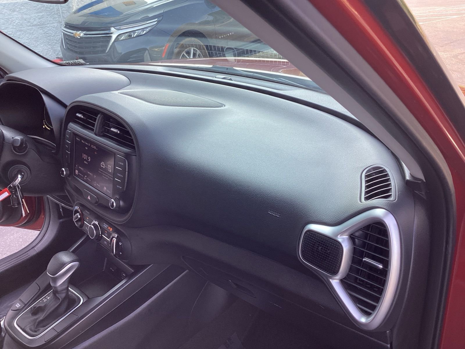 Used 2024 Kia Soul LX w/ Option Group 015 image 17