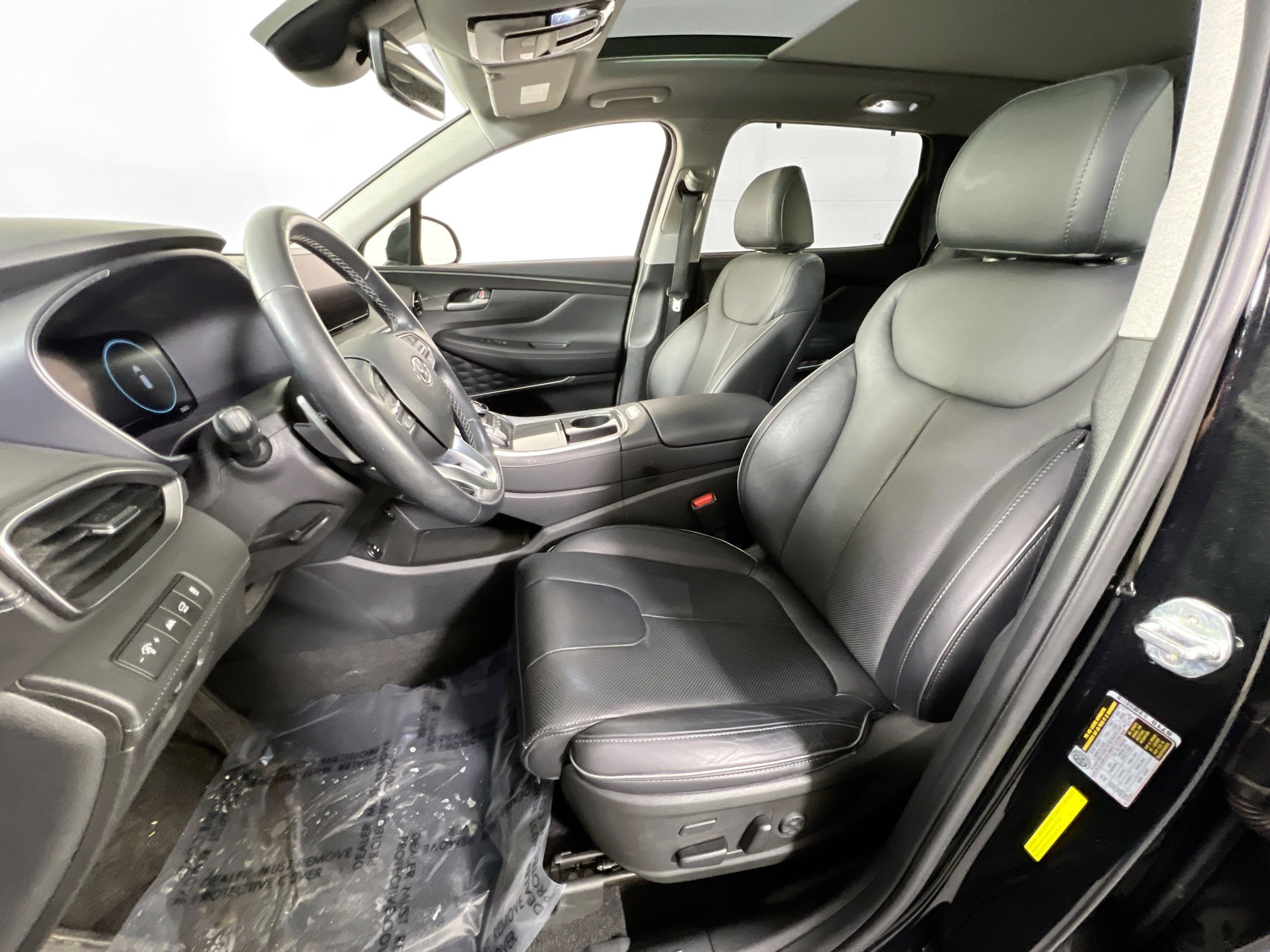 Used 2022 Hyundai Santa Fe Limited w/ Cargo Package image 22