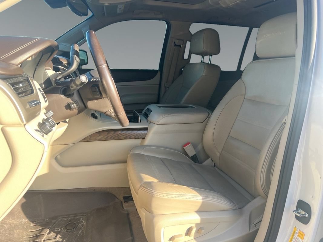 Used 2019 GMC Yukon XL Denali w/ Open Road Package AWD/4WD image 8