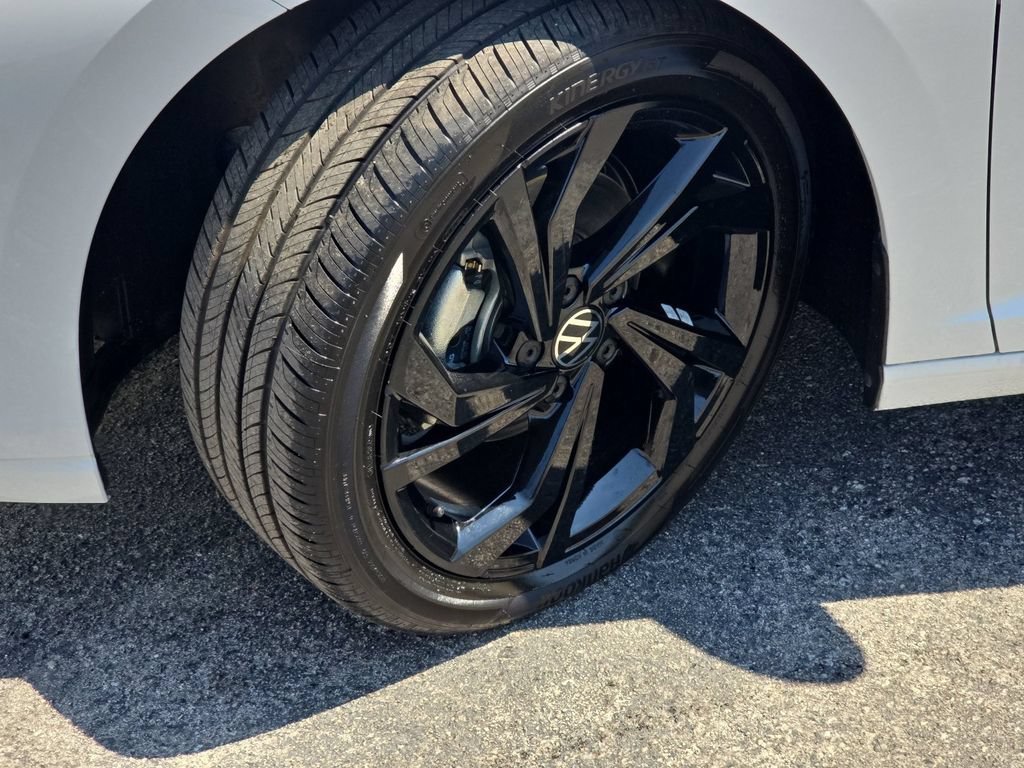 New 2026 Volkswagen Jetta SE FWD image 29