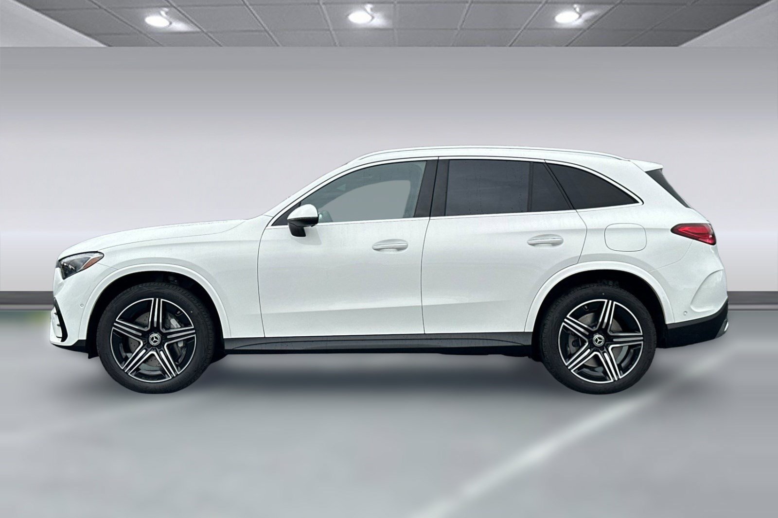 New 2026 Mercedes-Benz GLC 350e 4MATIC image 2