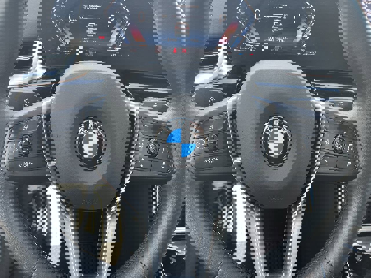 Certified 2025 BMW X2 xDrive28i image 21