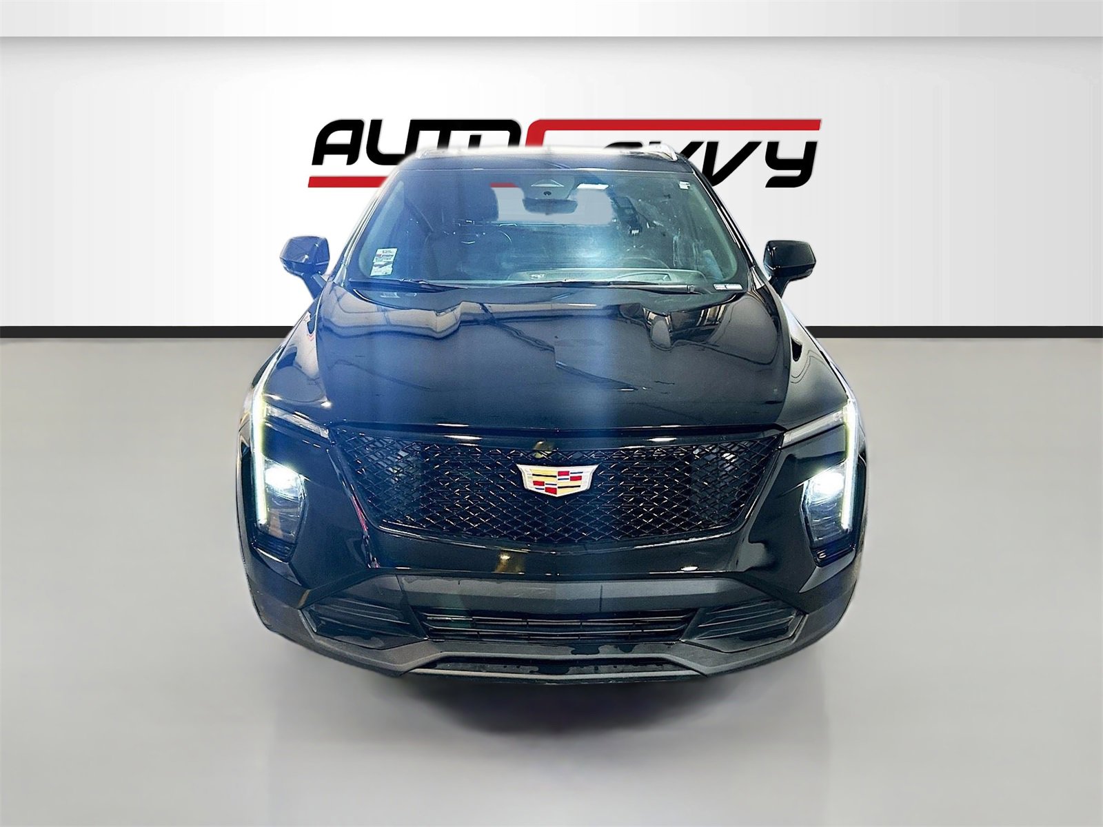 Used 2024 Cadillac XT4 Premium Luxury w/ Technology Package image 2