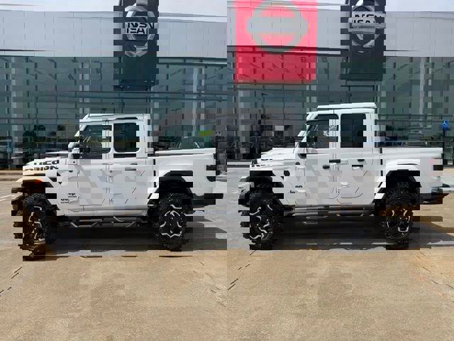 Used 2020 Jeep Gladiator Rubicon image 2