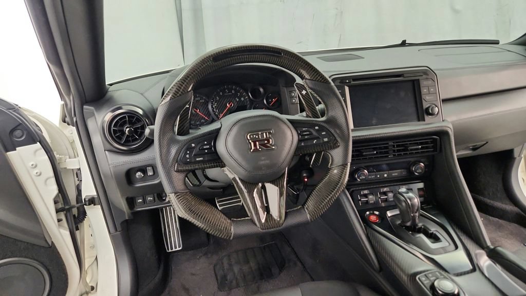 Used 2019 Nissan GT-R AWD/4WD image 48