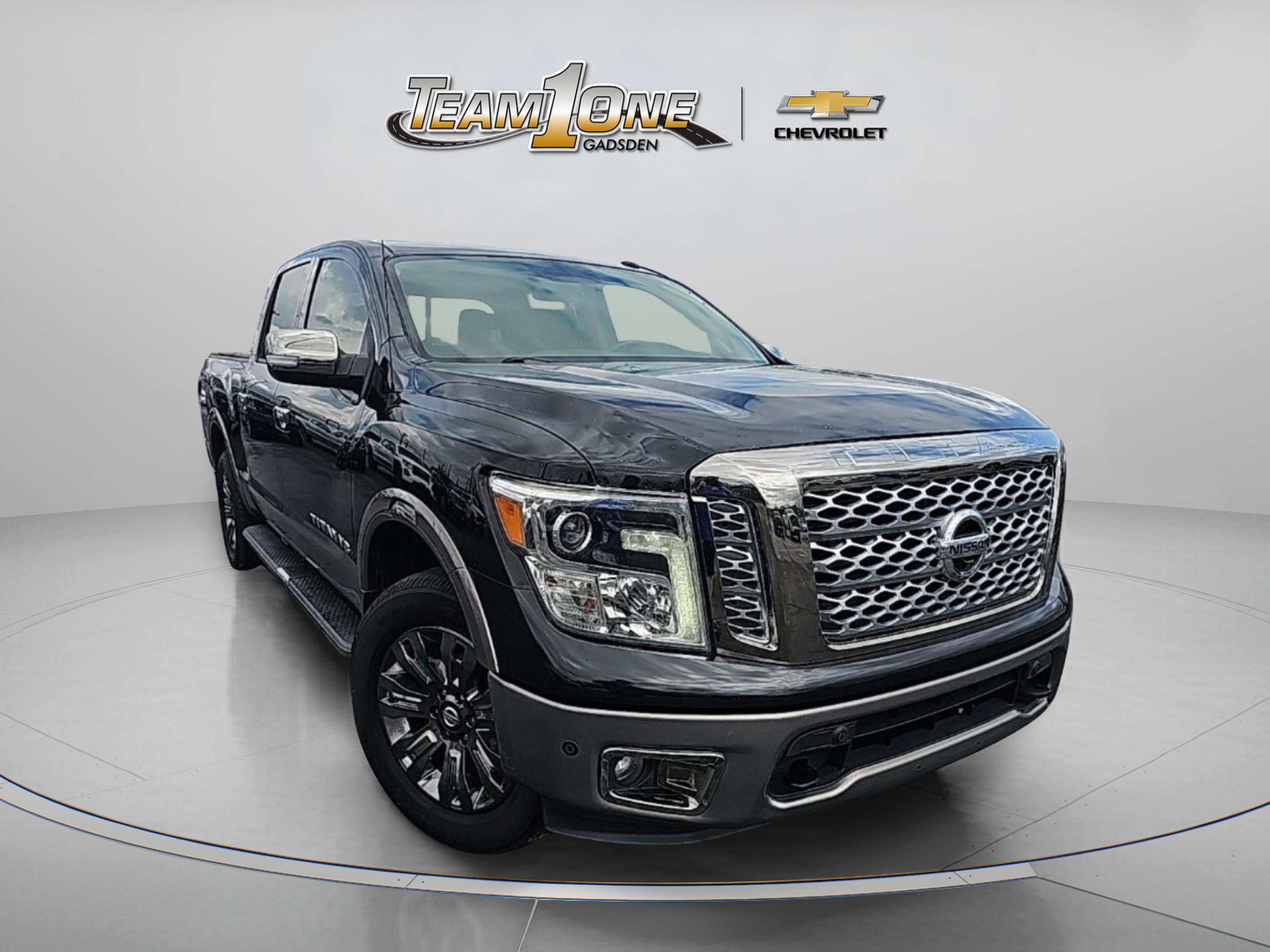 Used 2018 Nissan Titan Platinum Reserve w/ Platinum Utility Package image 1