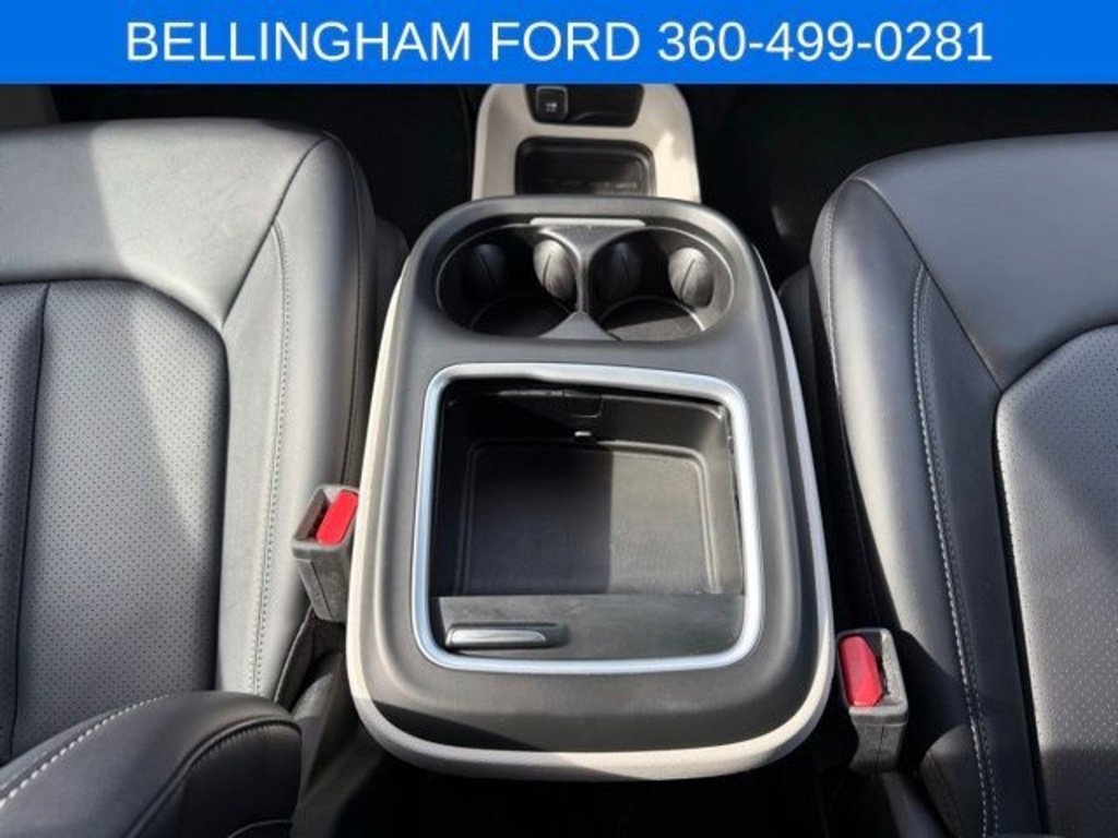 Used 2024 Chrysler Pacifica Touring-L image 29