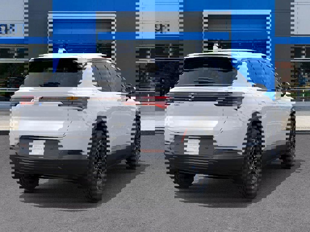 New 2026 Chevrolet Equinox EV LT image 4