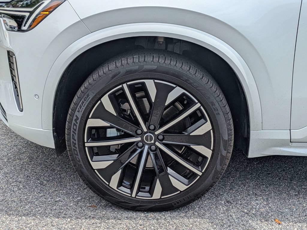 Certified 2026 Volvo XC90 B6 Ultra w/ Protection Package AWD/4WD image 11