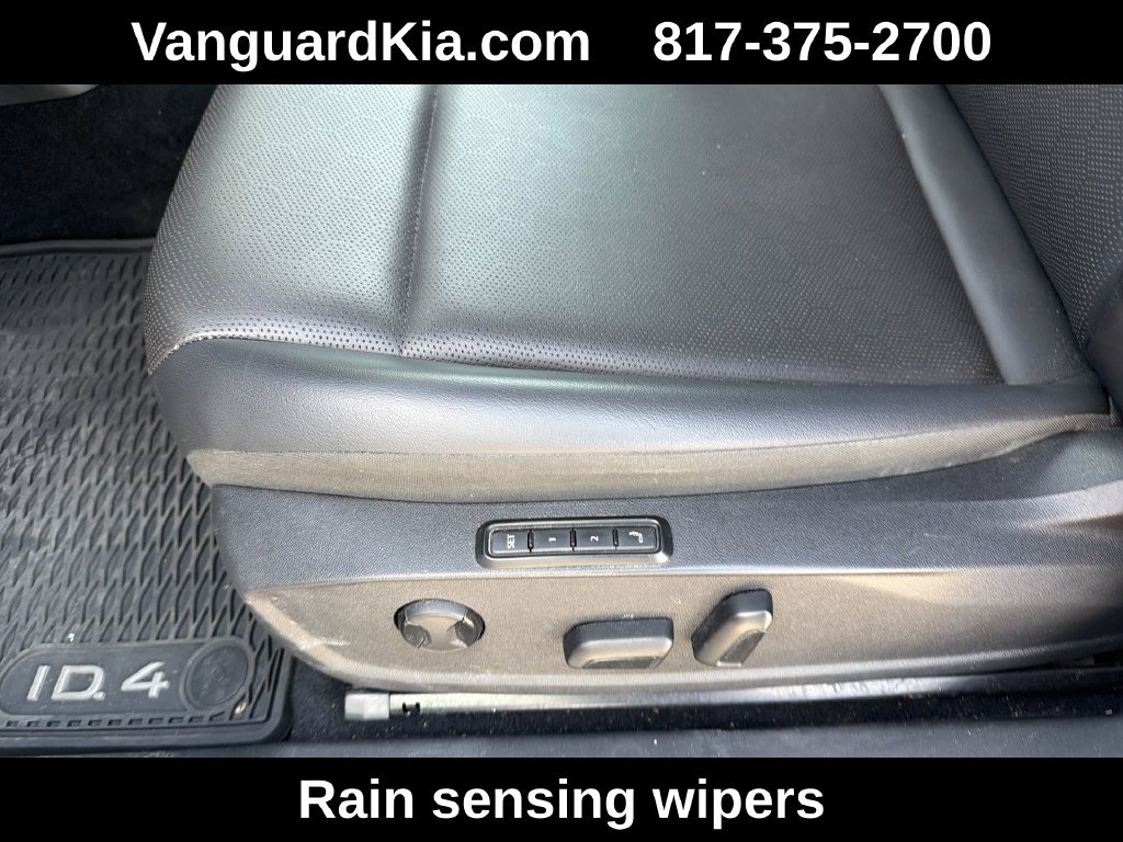 Used 2021 Volkswagen ID.4 Pro S w/ ID.4 Protection Package RWD image 16