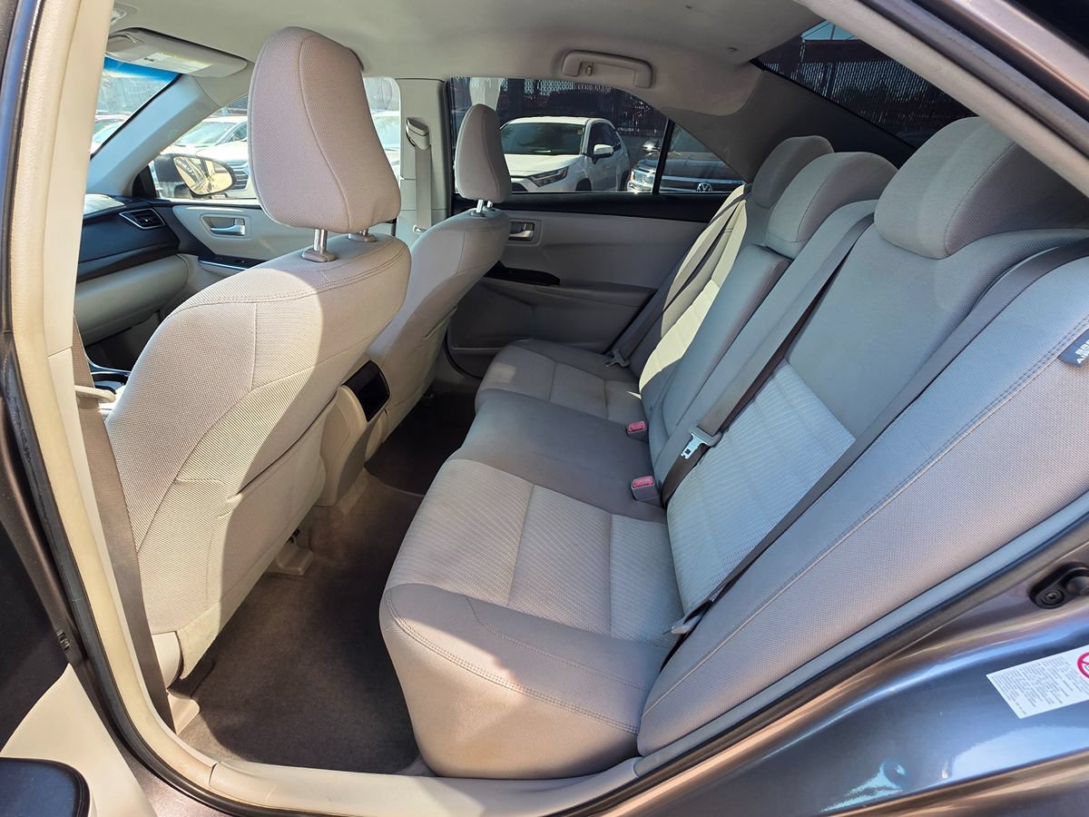 Used 2017 Toyota Camry LE FWD image 21