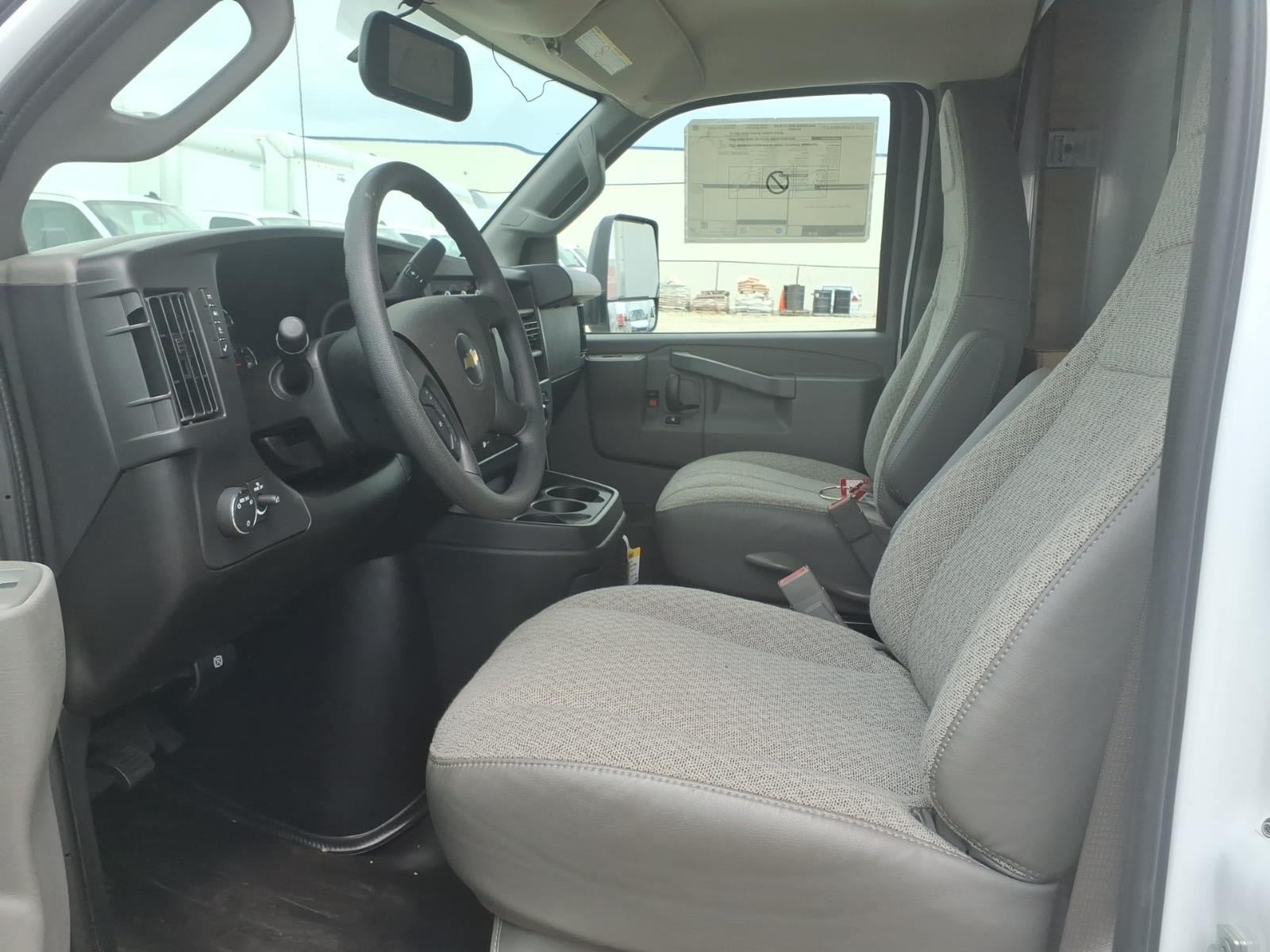 New 2026 Chevrolet Express 4500 w/ Power Convenience Package RWD image 9