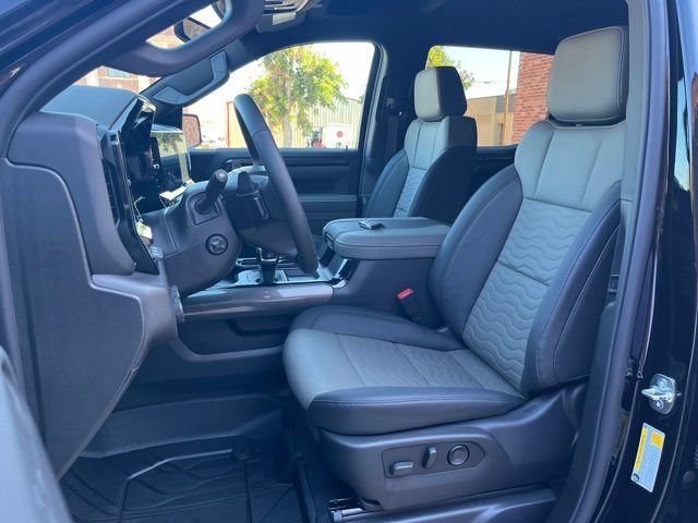 New 2026 Chevrolet Silverado 1500 ZR2 w/ LPO, Dark Essentials Package AWD/4WD image 14