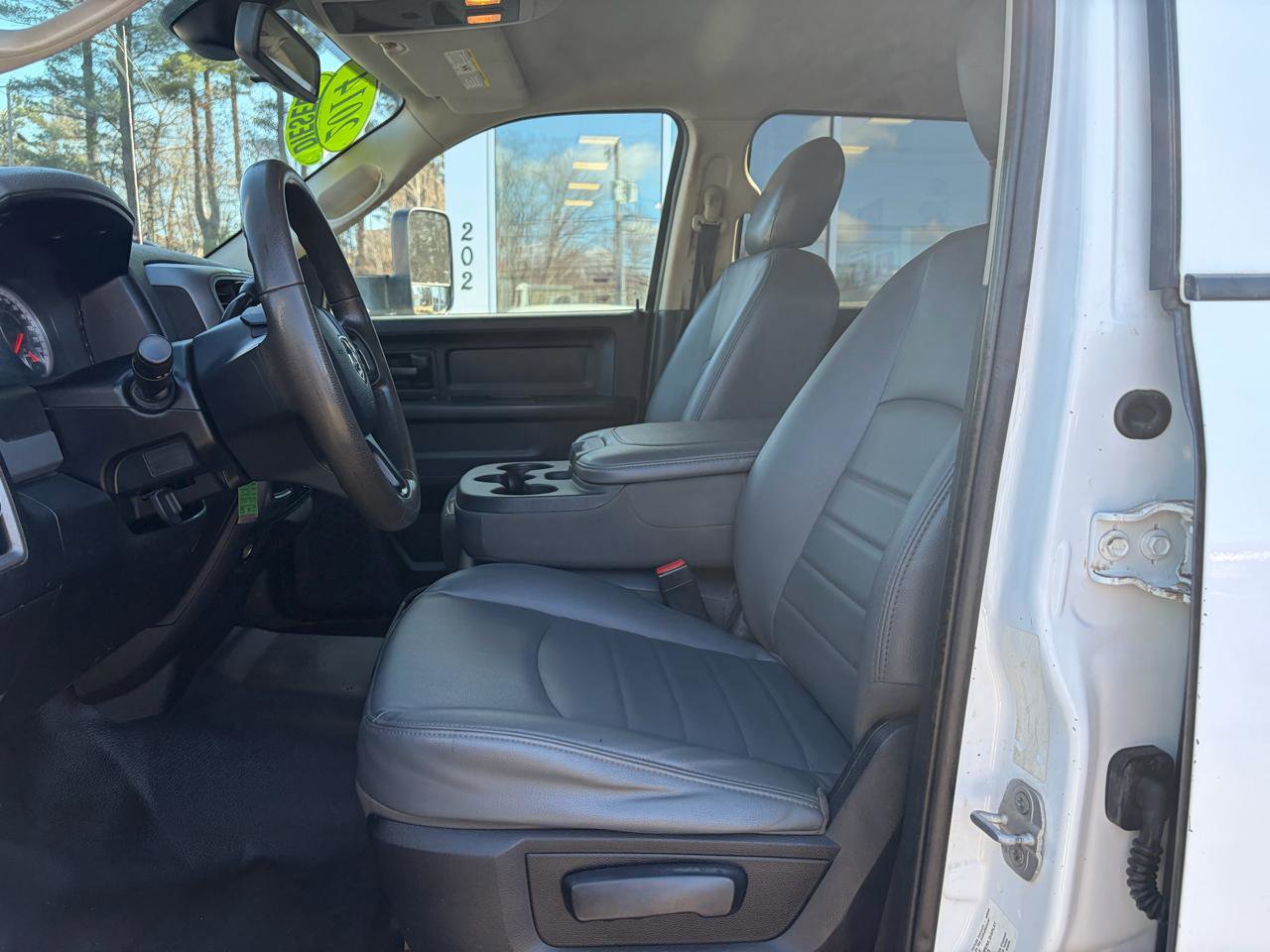 Used 2014 RAM 5500 Tradesman image 22