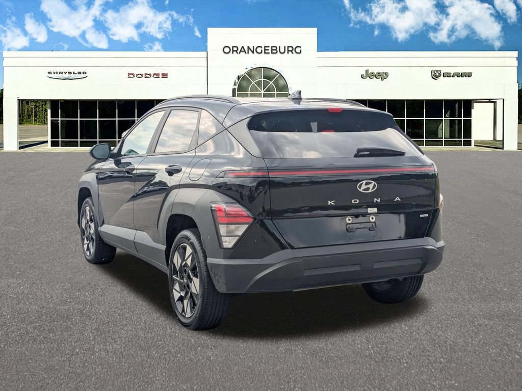 Used 2024 Hyundai Kona SEL AWD/4WD image 5