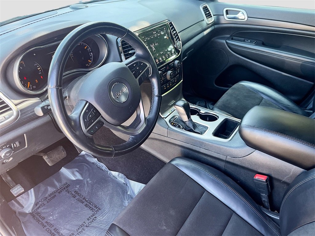 Used 2021 Jeep Grand Cherokee Laredo X image 9