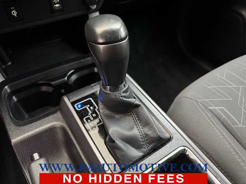 Used 2016 Toyota Tacoma TRD Sport image 30