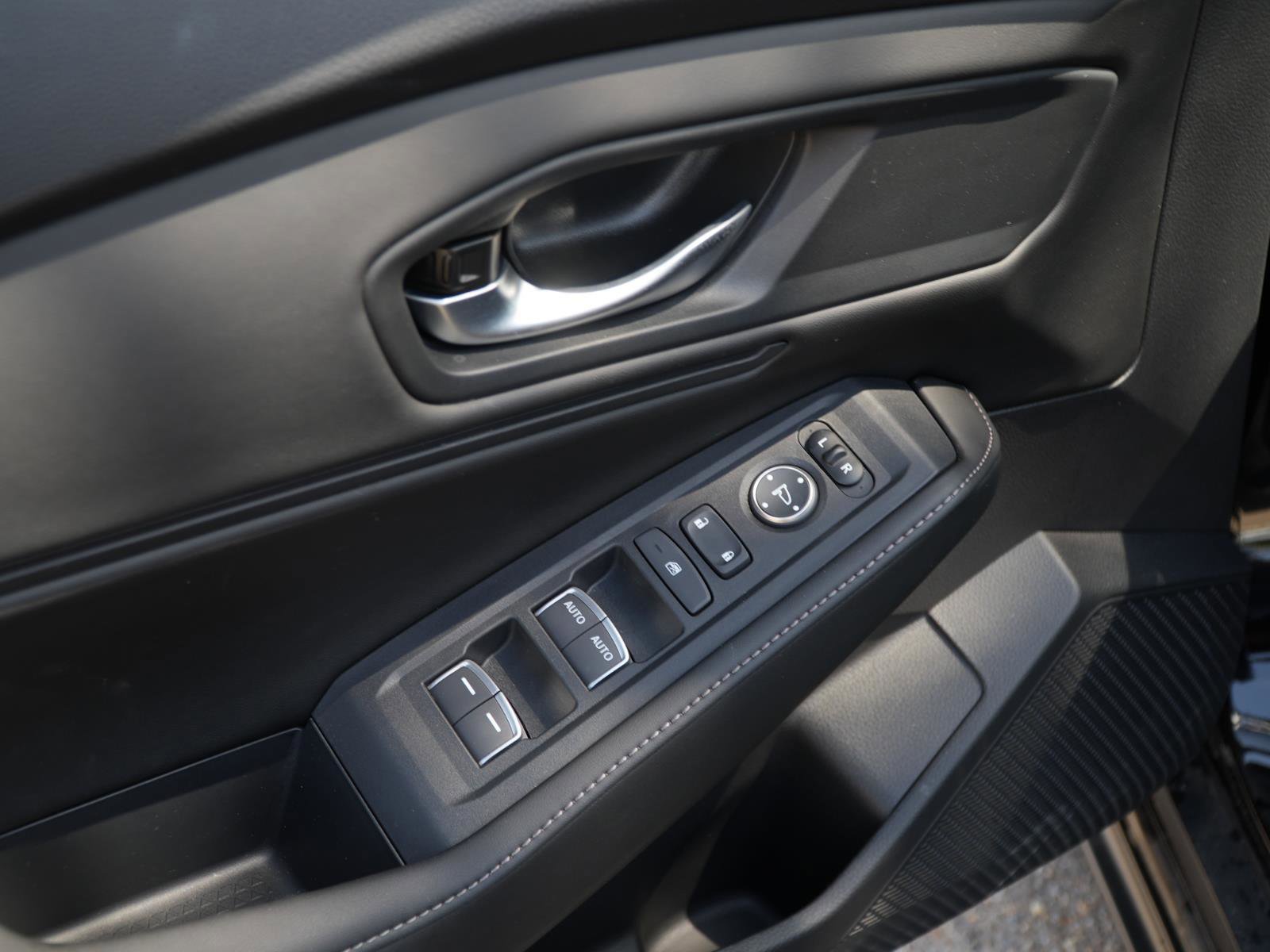 Used 2025 Honda Accord Sport image 14