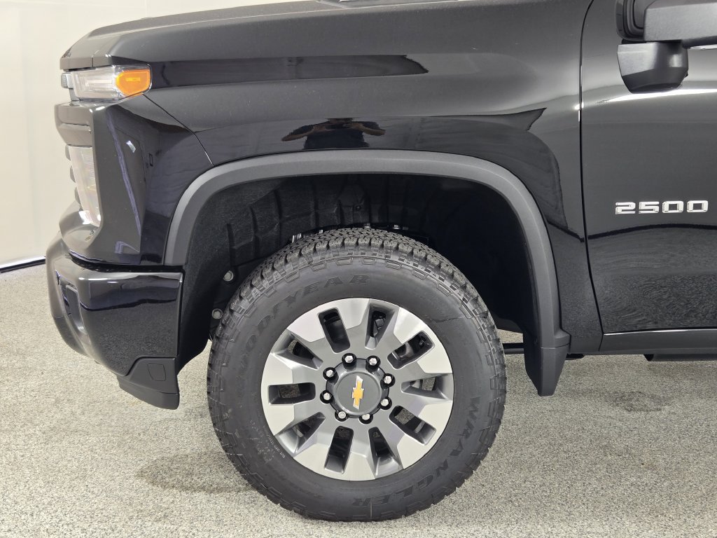 New 2026 Chevrolet Silverado 2500 Custom w/ Custom Value Package AWD/4WD image 9