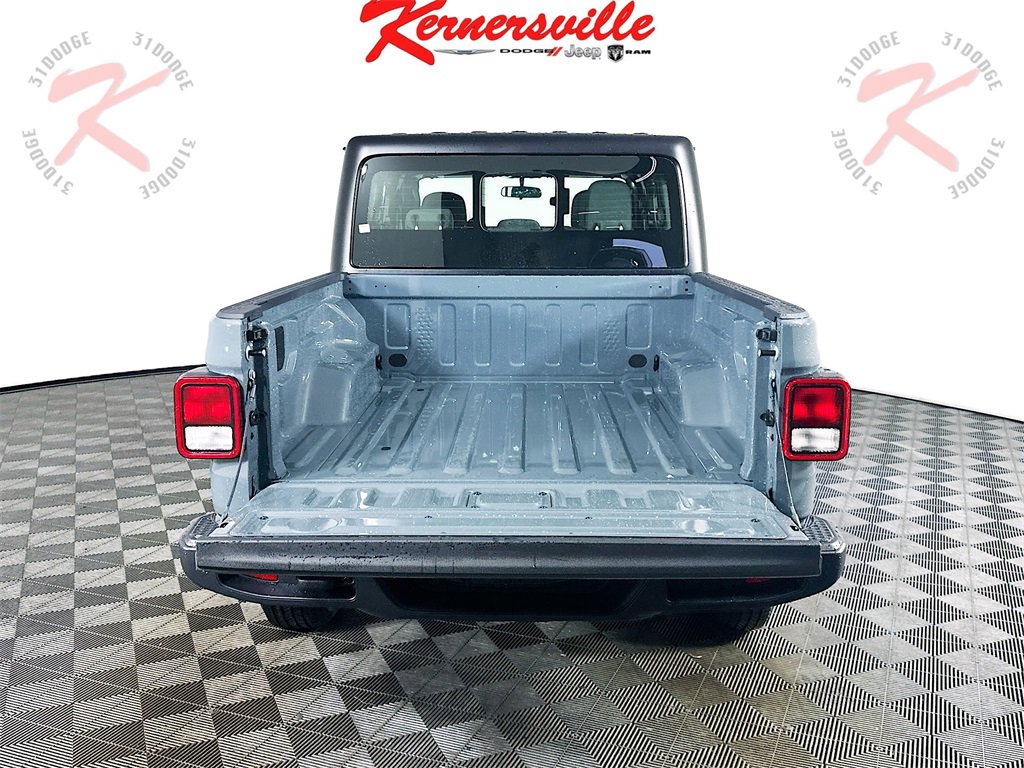 New 2026 Jeep Gladiator Sport image 16