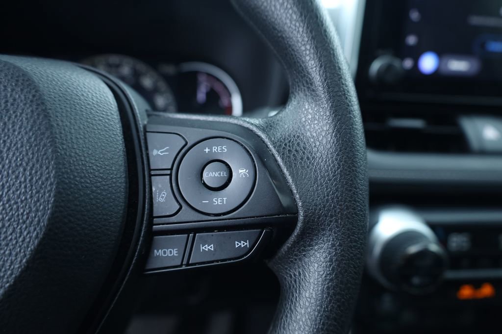 Used 2023 Toyota RAV4 XLE w/ Convenience Package image 33