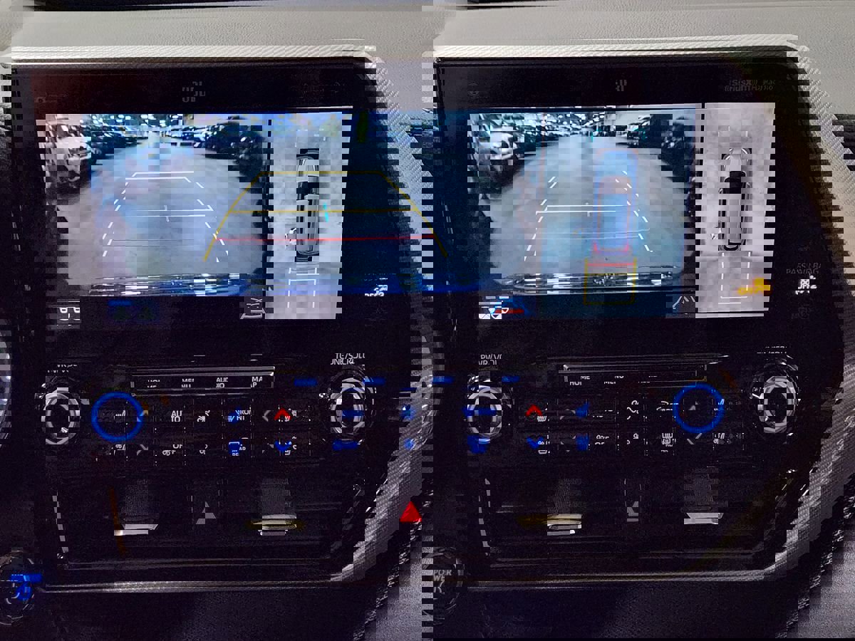 Used 2022 Toyota Highlander Platinum image 39