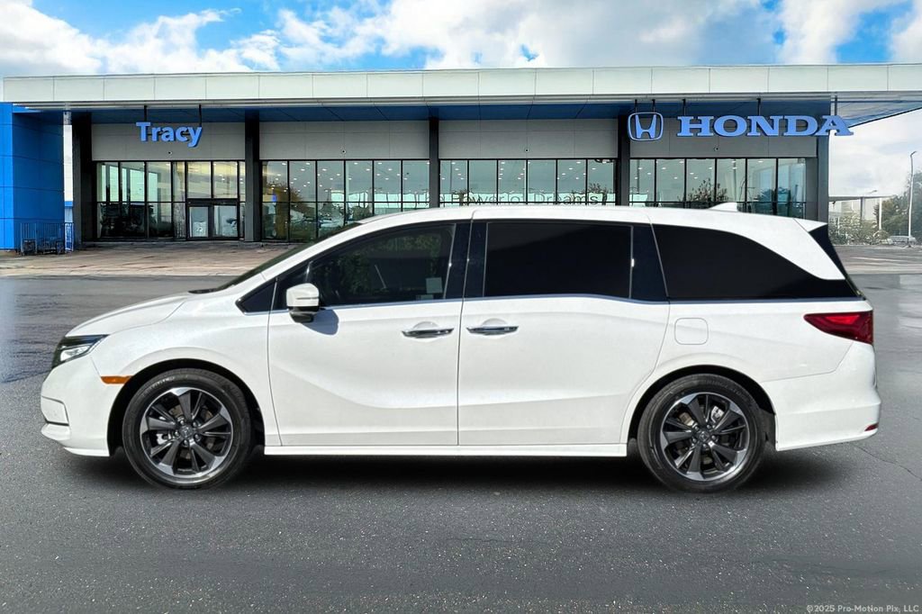 Certified 2024 Honda Odyssey Elite image 12