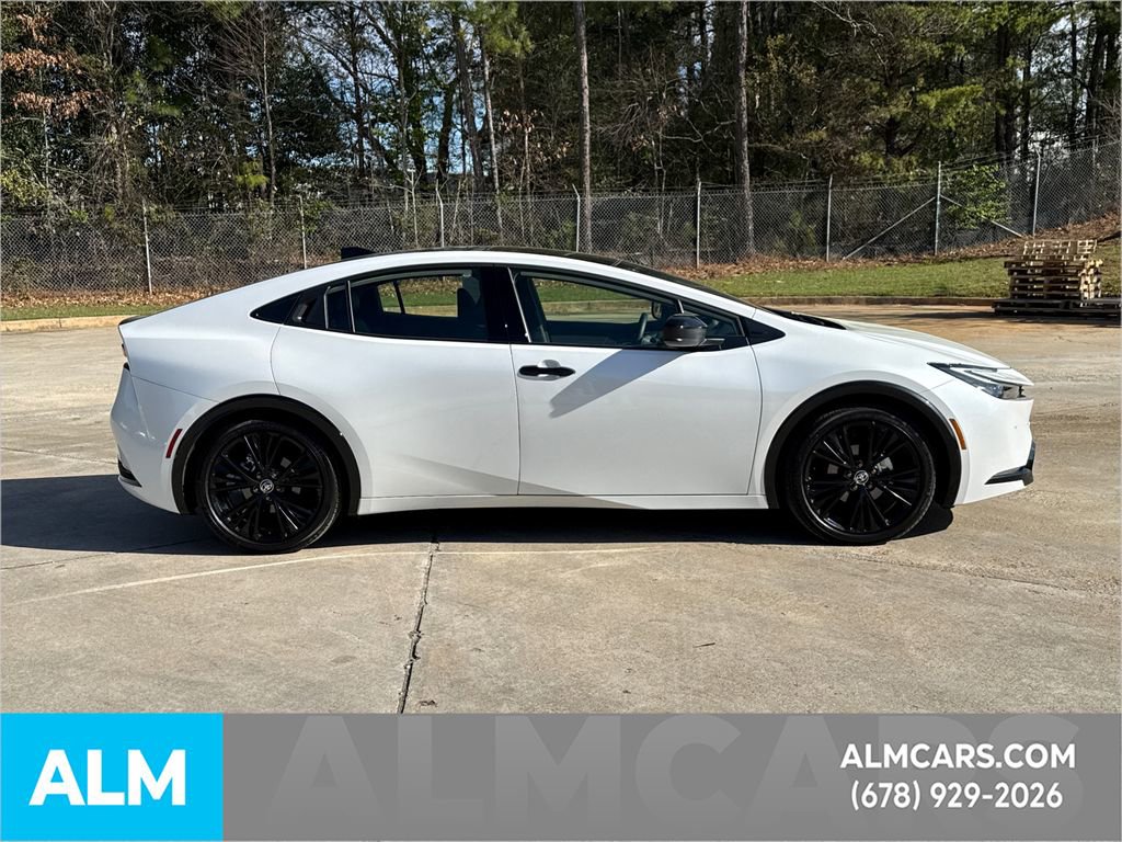 Used 2025 Toyota Prius Nightshade image 8