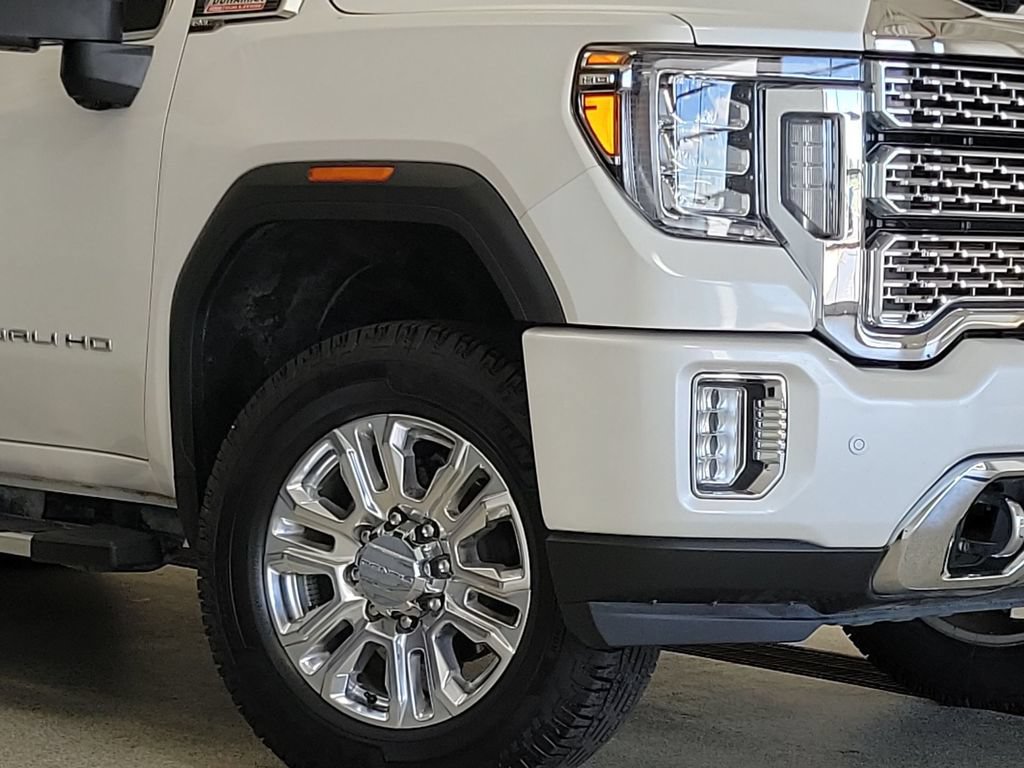 Certified 2022 GMC Sierra 2500 Denali w/ Denali Ultimate Package AWD/4WD image 2