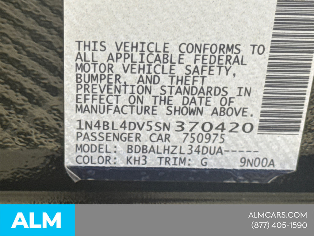 Used 2025 Nissan Altima 2.5 SV FWD image 33