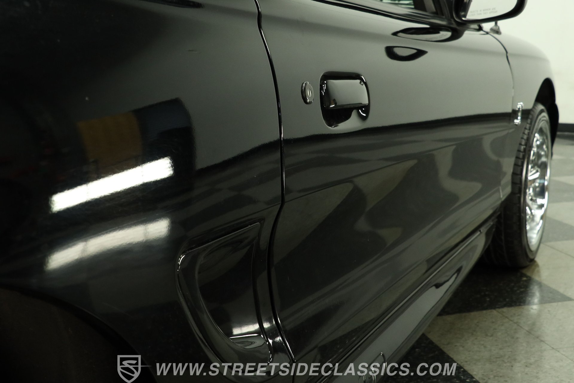 Used 1998 Ford Mustang Cobra RWD image 27