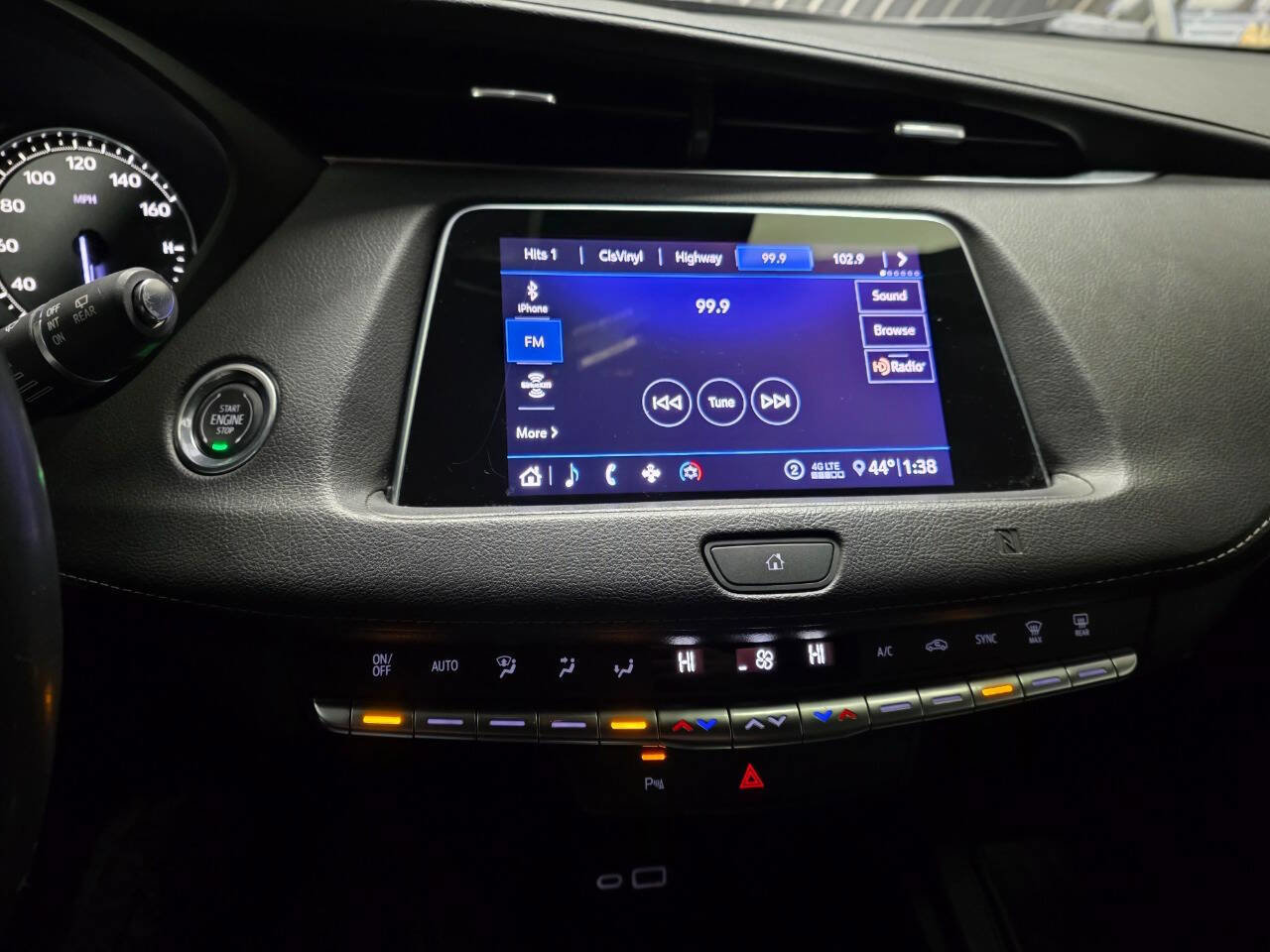 Used 2020 Cadillac XT4 Premium Luxury image 19