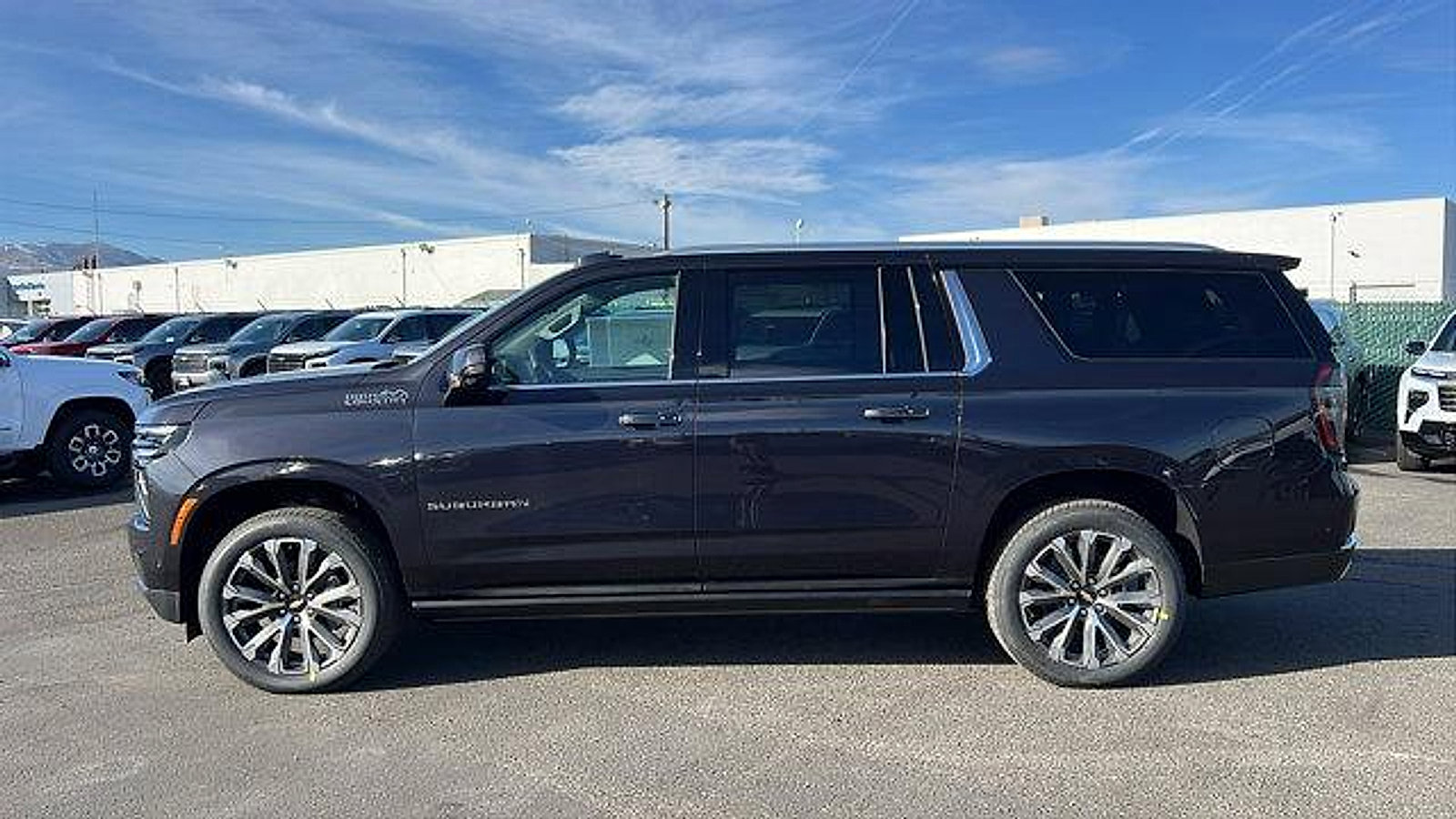 New 2026 Chevrolet Suburban High Country image 8