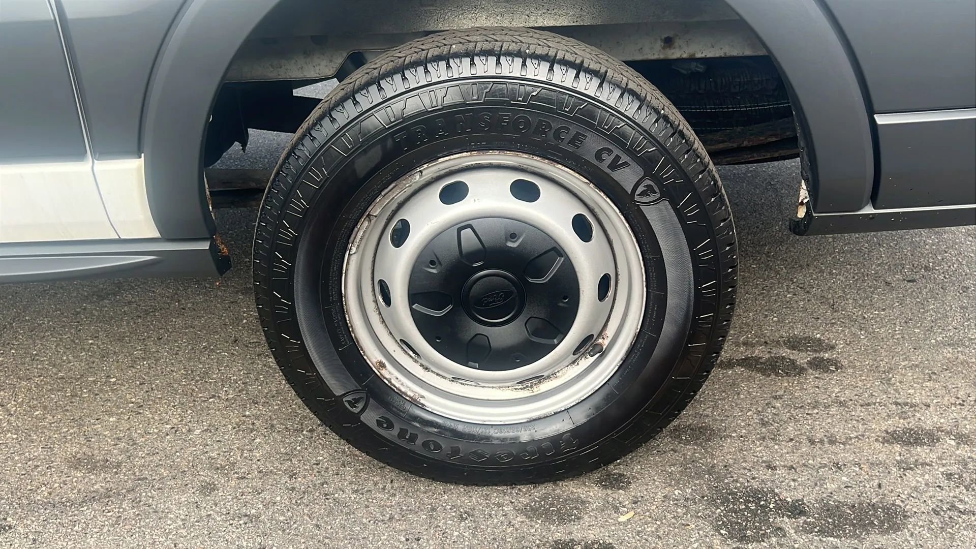 Used 2018 Ford Transit 250 130 Low Roof image 13