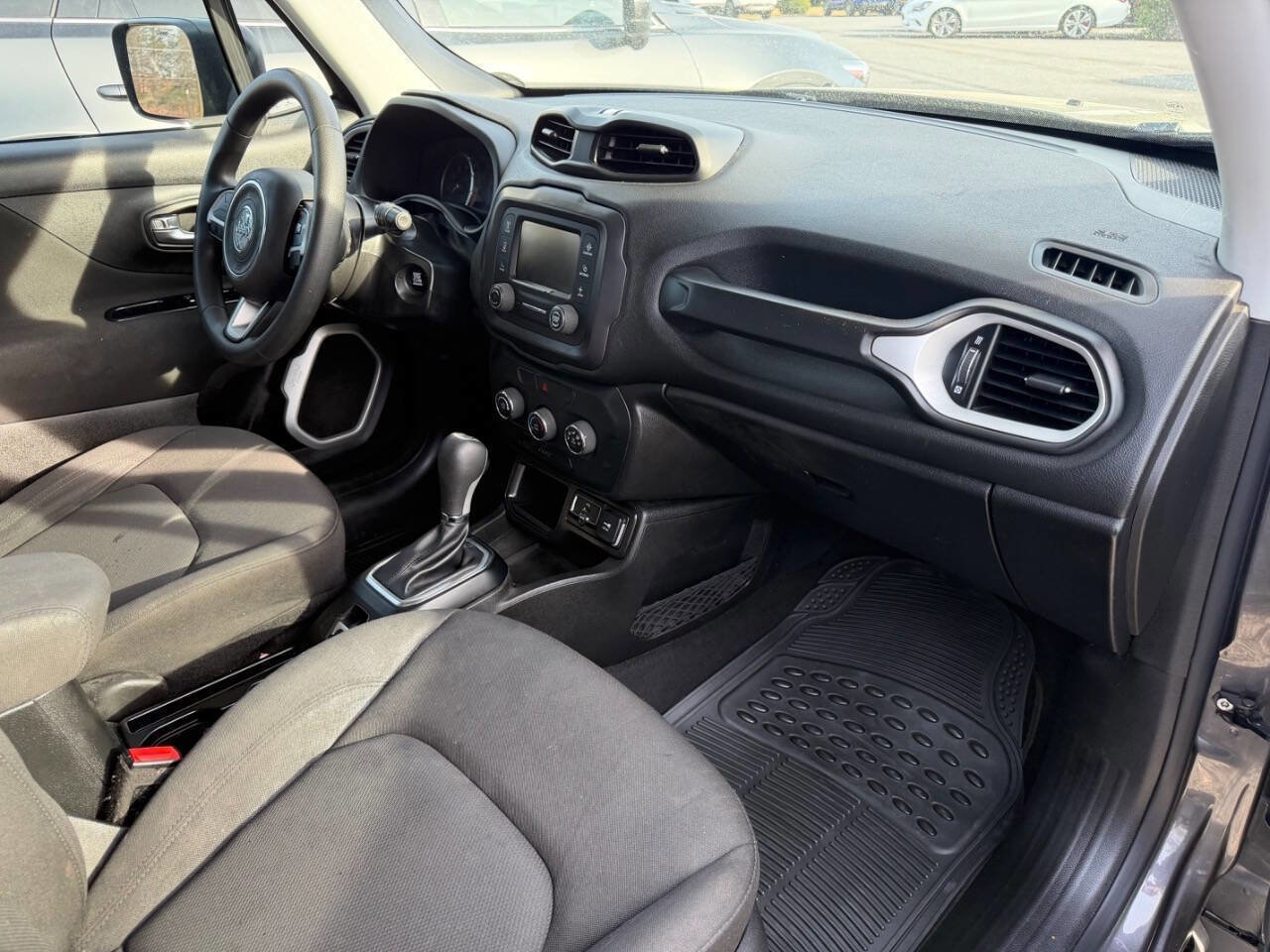Used 2015 Ford Edge Titanium w/ Equipment Group 302A FWD image 33