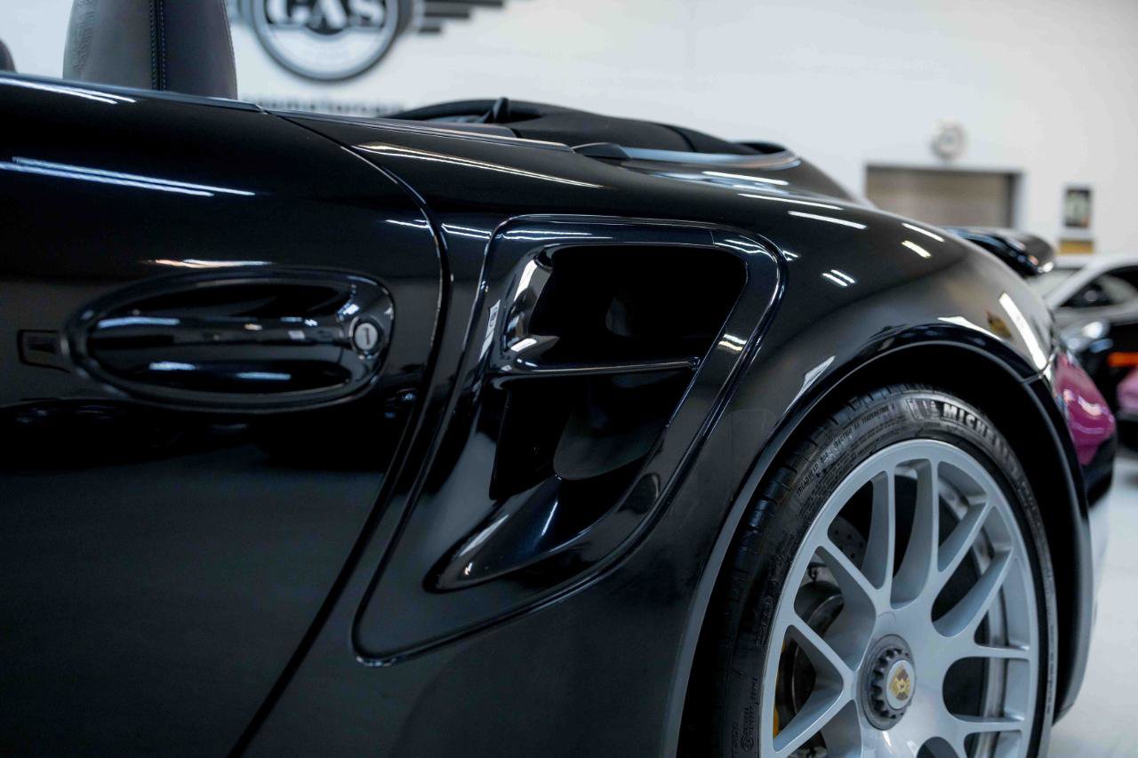 Used 2011 Porsche 911 Turbo S image 32