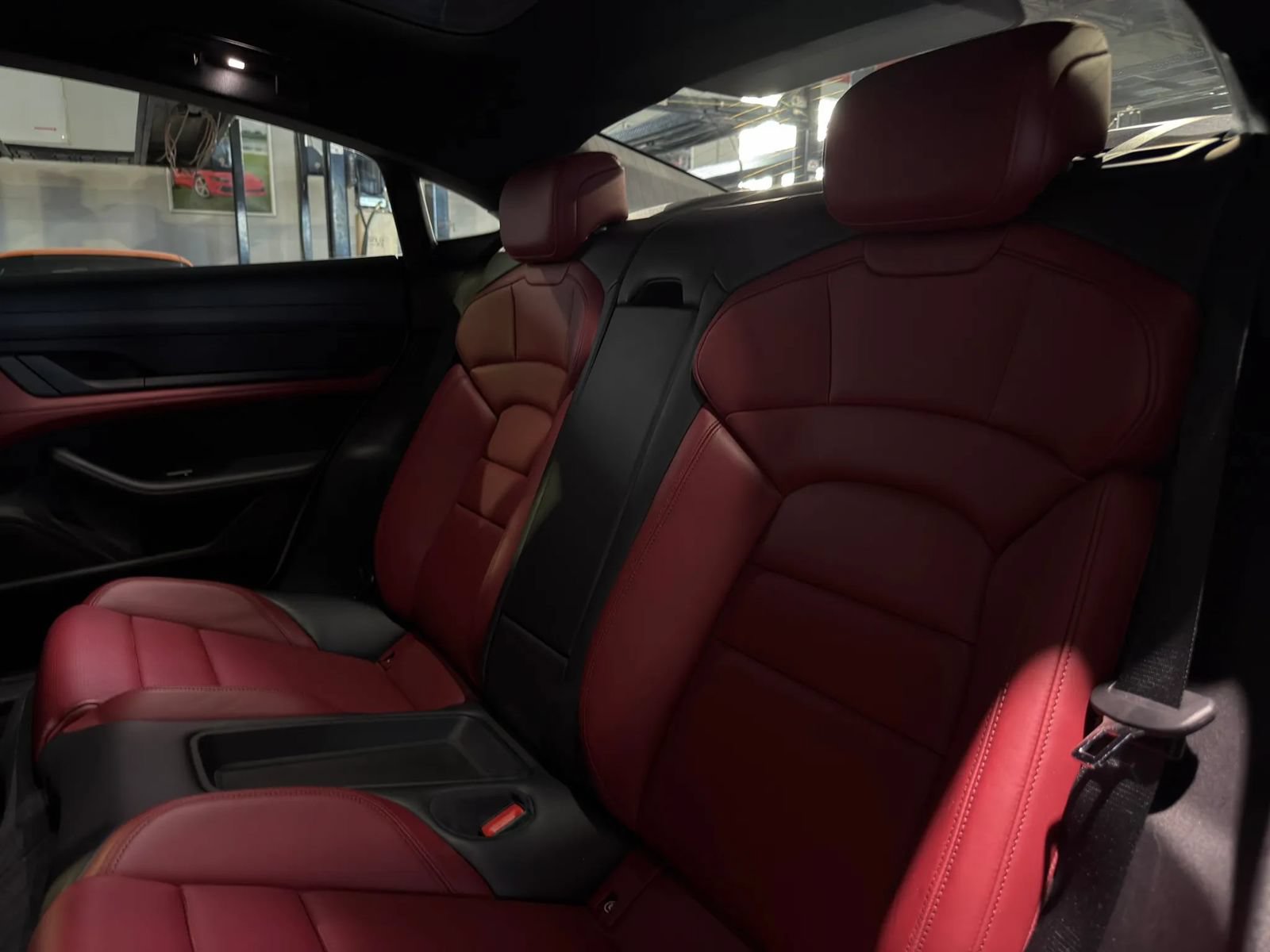 Used 2022 Porsche Taycan RWD image 52
