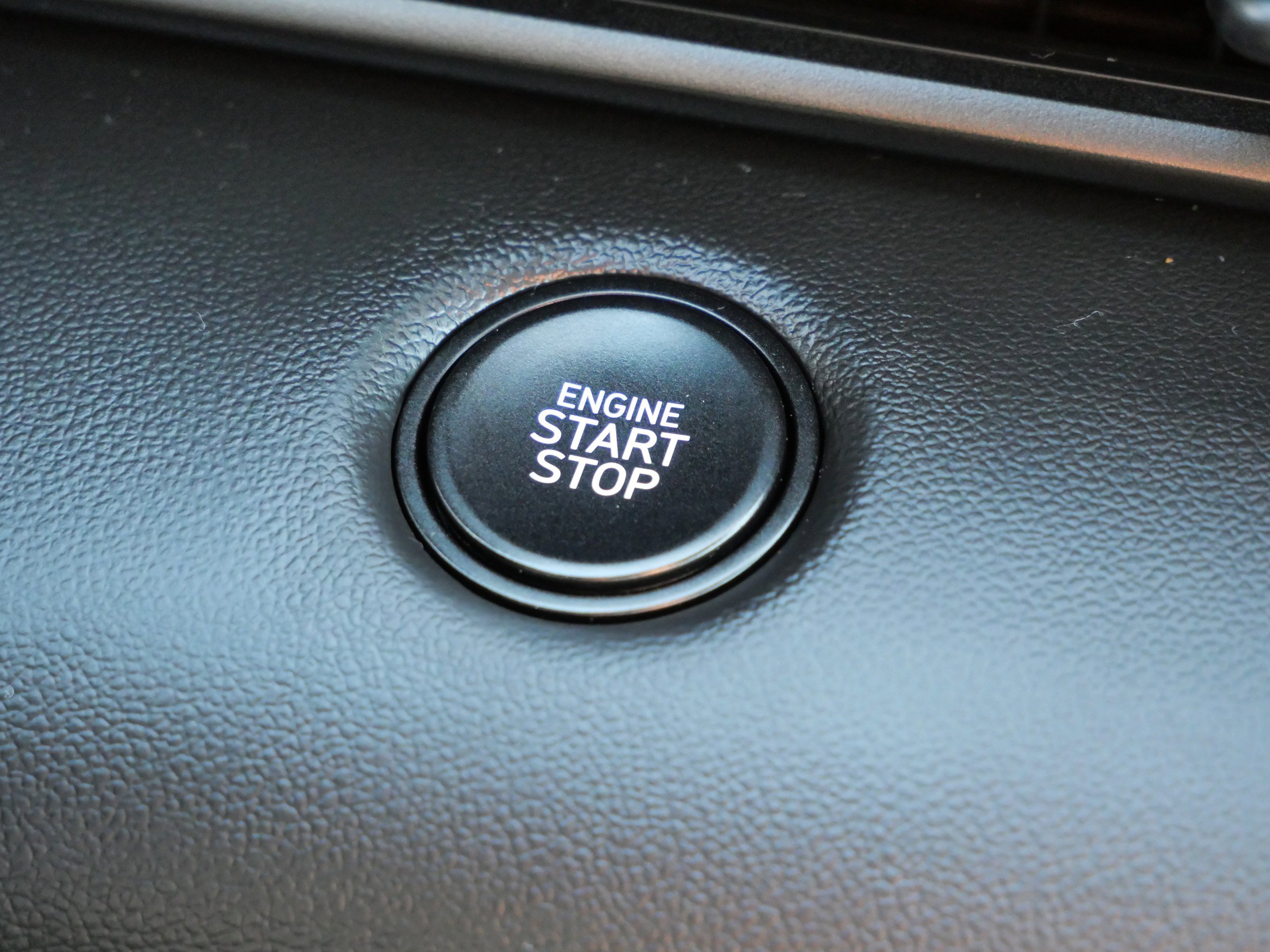 Certified 2025 Hyundai Elantra Sport image 29