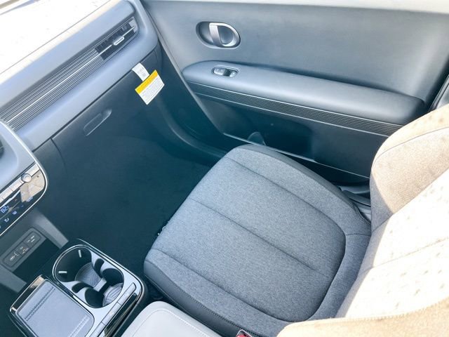 New 2025 Hyundai Ioniq 5 SE image 14