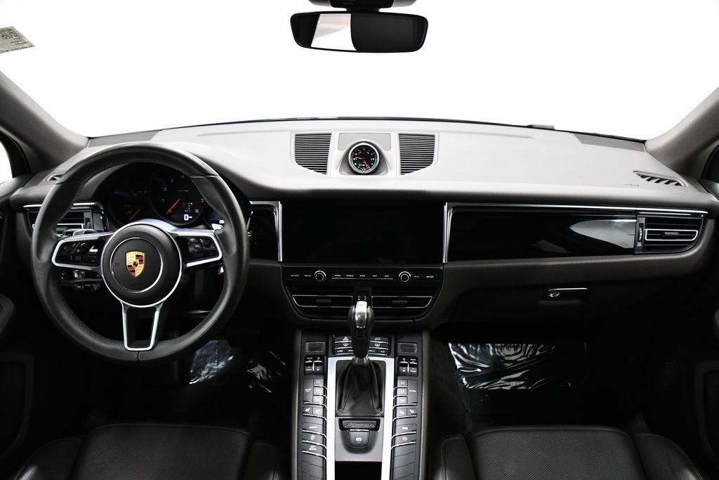 Used 2021 Porsche Macan image 8