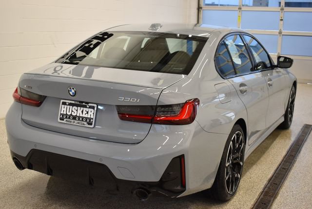 New 2026 BMW 330i xDrive Sedan w/ M Sport Package AWD/4WD image 4