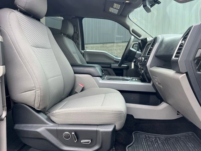 Used 2016 Ford F150 XLT w/ Equipment Group 302A Luxury AWD/4WD image 11