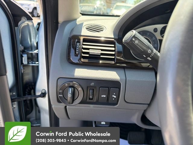 Used 2008 Mercury Sable Premier FWD image 13