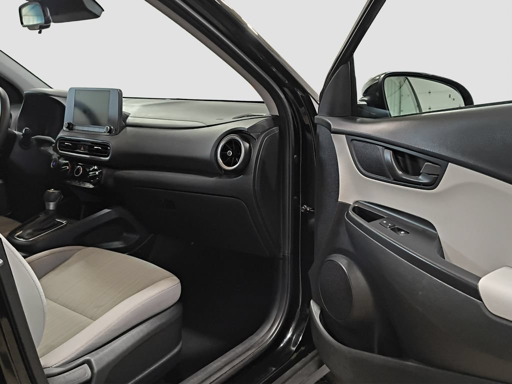 Used 2023 Hyundai Kona SEL AWD/4WD image 18