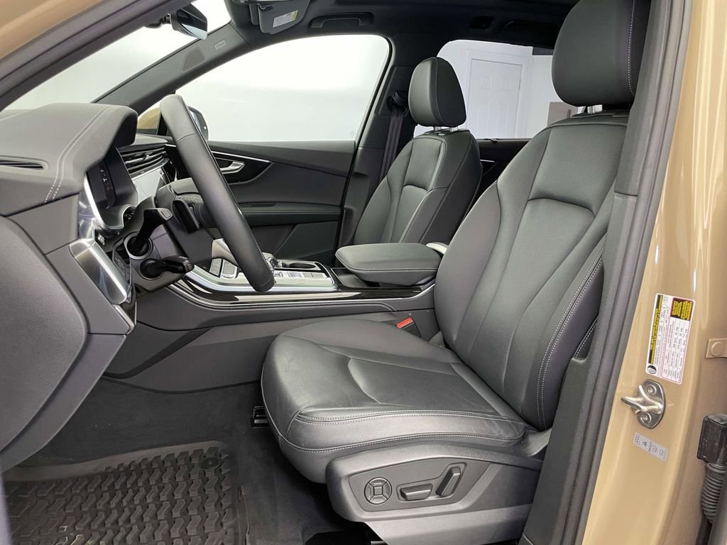 Used 2025 Audi Q7 3.0T Premium Plus image 5