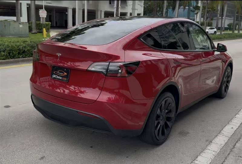 Used 2022 Tesla Model Y Long Range AWD/4WD image 4