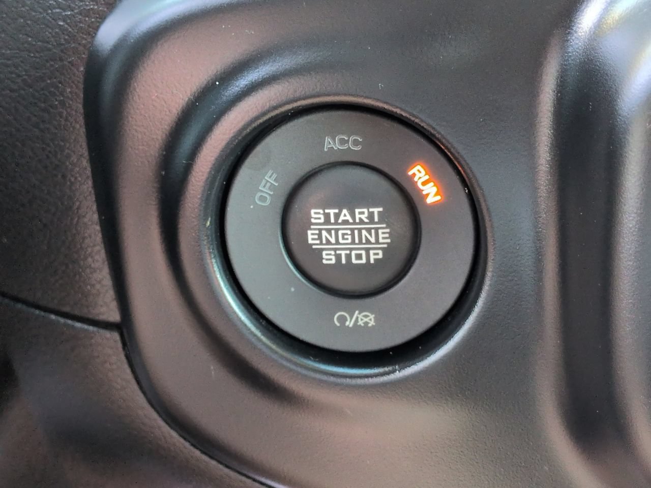 Used 2021 Jeep Gladiator Sport AWD/4WD image 26